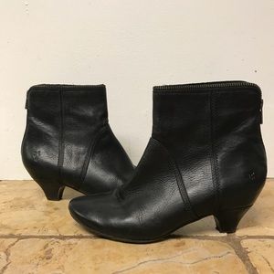 Black leather, Frye booties